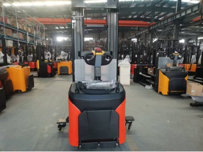 1.5 2.0 Ton Electric Pallet Stacker CDD20-30 Rider Walkie Type Electric Battery Forklift Rider Type Truck