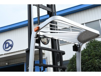 1.5Ton Side-standing electric forklift with forward reach Electric Reach Truck Forklift 24V CQD-15D-40