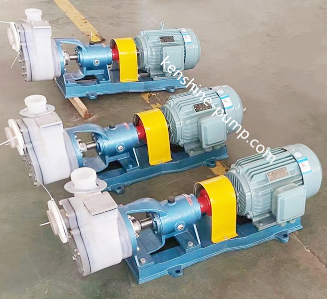 Fluoroplastic selfpriming pump